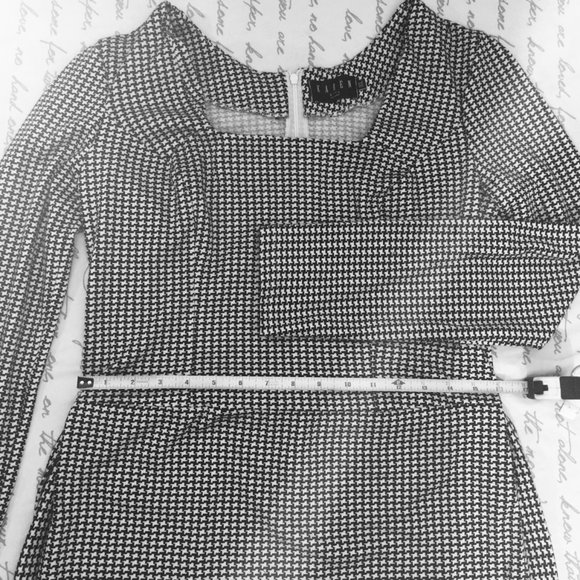 Sharp Black and White Houndstooth Slimline Dress Square Neckline - Picture 3 of 13
